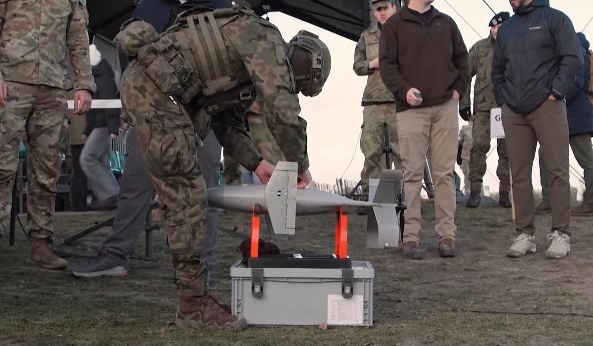 Сполучені Штати направили на Близький Схід 10 000 дронів-перехоплювачів, оснащених штучним інтелектом, які були протестовані в Україні. 1 США відправили на Близький Схід 10 000 дронів-перехоплювачів з ШІ, випробуваних в Україні