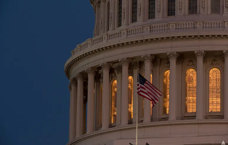 Трамп скасував обмеження на російську нафту - реакція демократів у Сенаті. 1