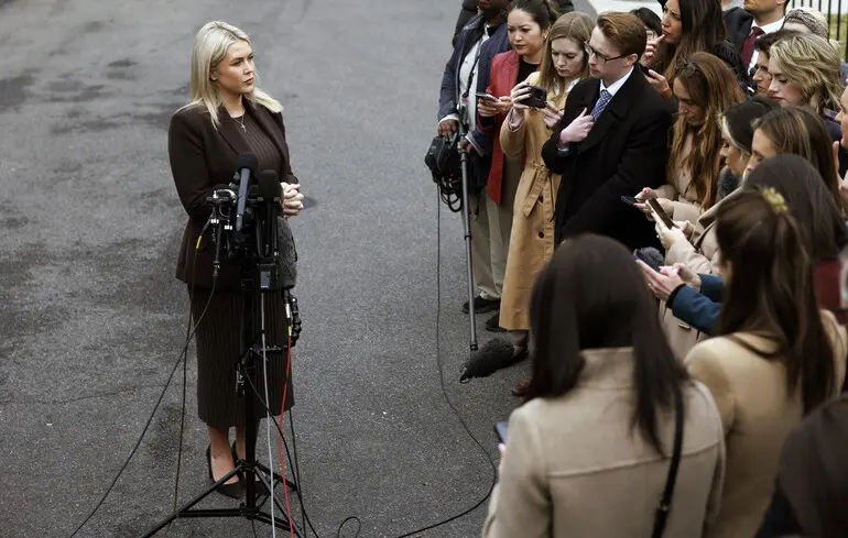 У Білому домі висловилися про мир між Україною та Росією, незважаючи на підтримку, яку Росія надає Ірану. 1