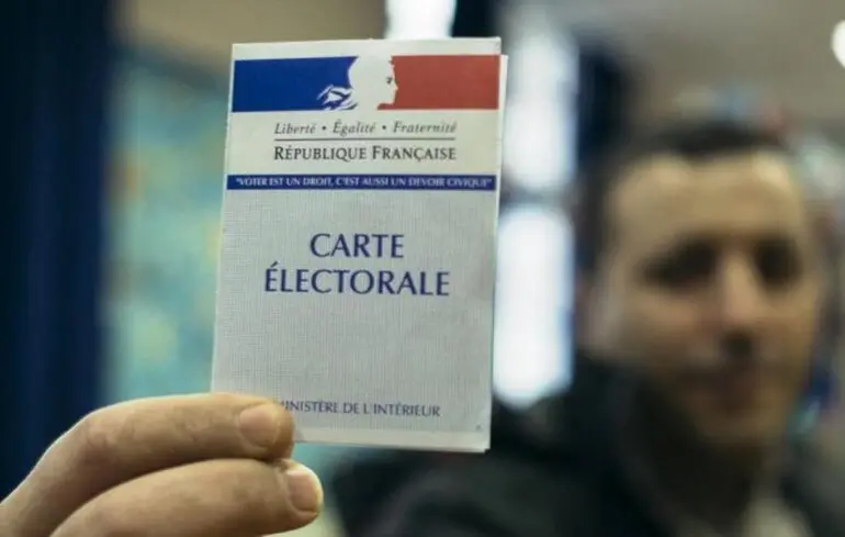 У Франції вибори викликали інтерес завдяки незвичним прізвищам учасників. 1