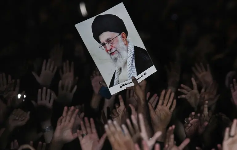 У Ірані, ймовірно, призначили нового верховного лідера після вбивства Алі Хаменеї. 1
