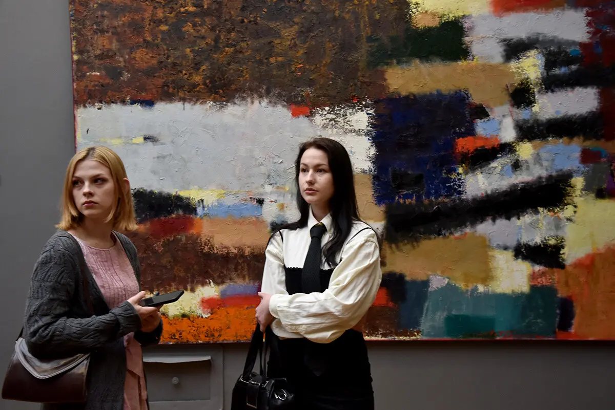 У «Київській картинній галереї» презентували масштабний проєкт Петра Лебединця Колір 14