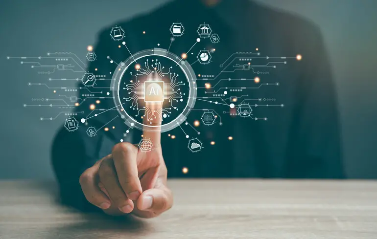 У Mediahuis відсторонили європейського журналіста через використання цитат, створених штучним інтелектом, у статтях з фейковою експертизою. 1