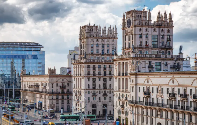 Україна припиняє дипломатичні зв'язки з Білоруссю, проте має можливість призначити нового посла. Україна припиняє дипломатичні зв'язки з Білоруссю, проте має можливість призначити нового посла. 1