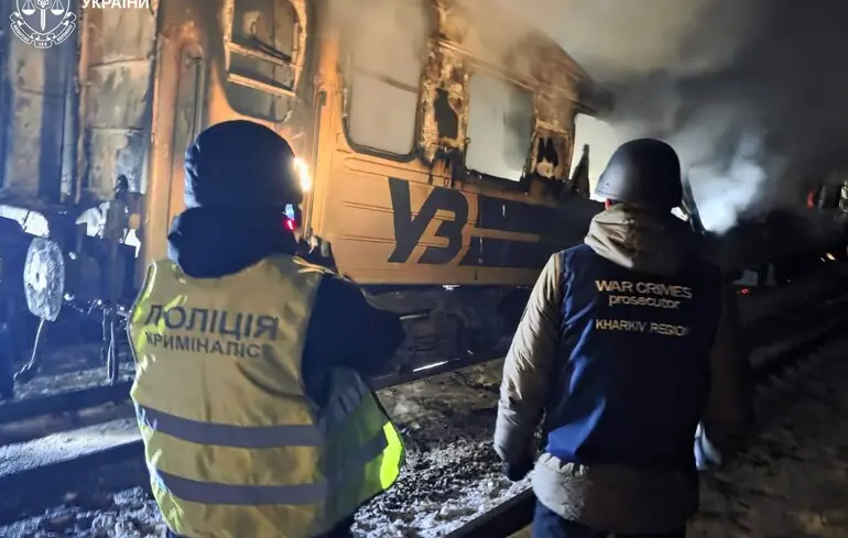 Укрзалізниця скасувала ряд потягів унаслідок російського обстрілу. 1