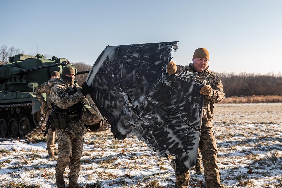 У російських безпілотниках, що здійснюють атаки на Україну, виявлено німецькі компоненти, повідомляє DW. 1 В російських дронах, які атакують Україну, знайдено німецькі деталі, - DW
