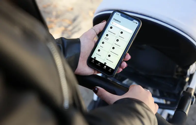 В Україні обирають назву для національного штучного інтелекту. Як можна проголосувати за варіанти в застосунку Дія? 1