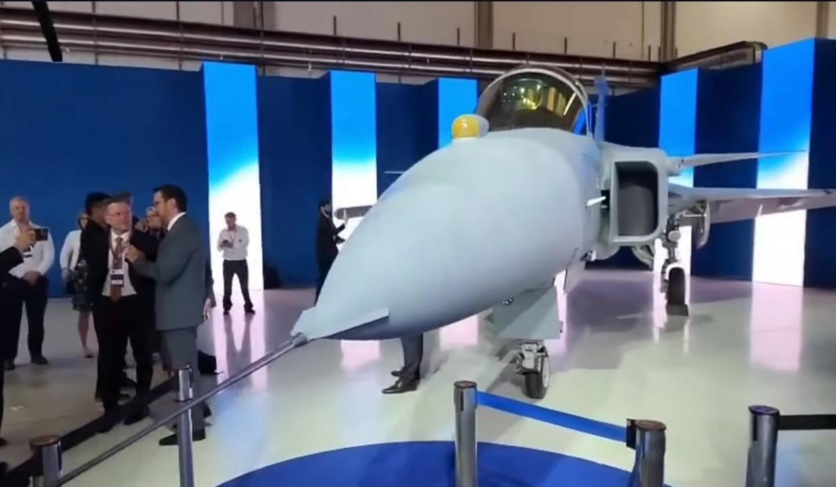 Велика держава виготовила свій перший винищувач F-39E Gripen (фото) 2 Велика країна побудувала свій перший F-39E Gripen (фото)