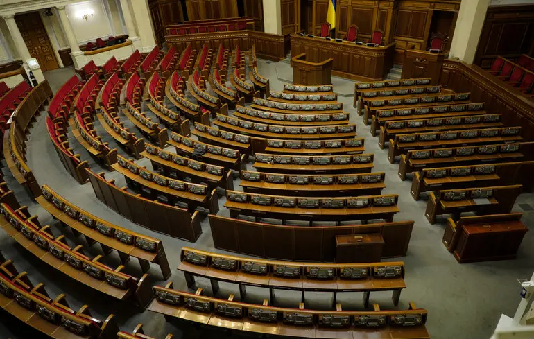 Верховна Рада не змогла провести засідання цього тижня – депутати монобільшості вирішили не брати участі в роботі. 1
