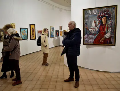 Виставка «Жіночий портрет» - у Києві представили понад 300 робіт художників з усієї України - фото 6