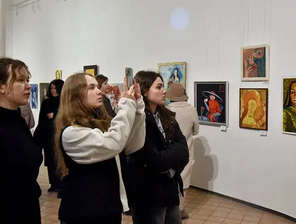Виставка «Жіночий портрет» - у Києві представили понад 300 робіт художників з усієї України - фото 3