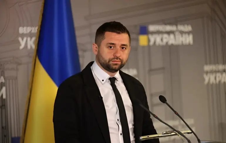 Зеленський попередив парламентарів про можливу мобілізацію – у фракції Слуга народу зазначають, що це було неправильно інтерпретовано. 1