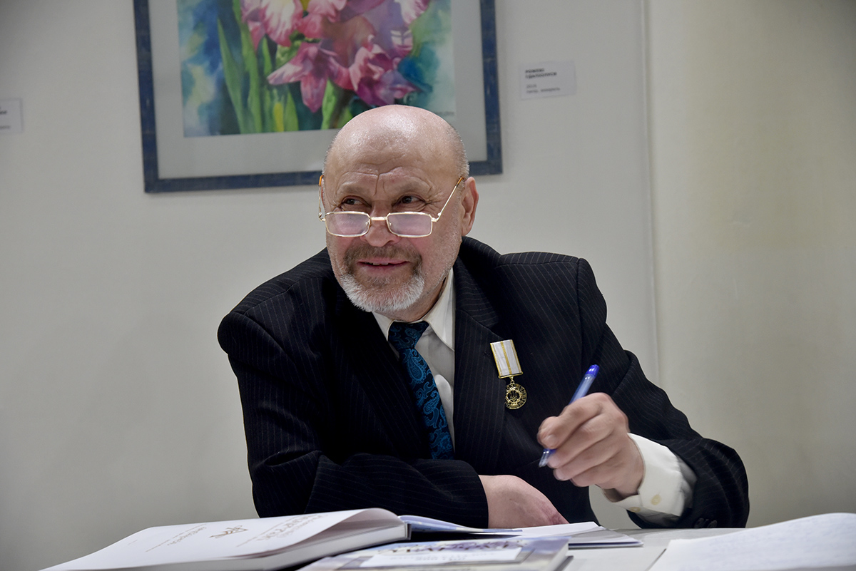 Земне у сув’язі з небесним - у музеї Шевченка відкрили ювілейну виставку Анатолія Марчука - фото 27