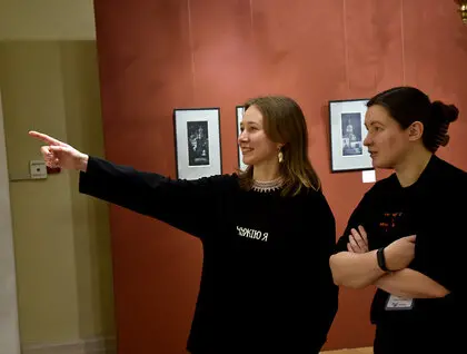 Земне у сув’язі з небесним - у музеї Шевченка відкрили ювілейну виставку Анатолія Марчука - фото 8