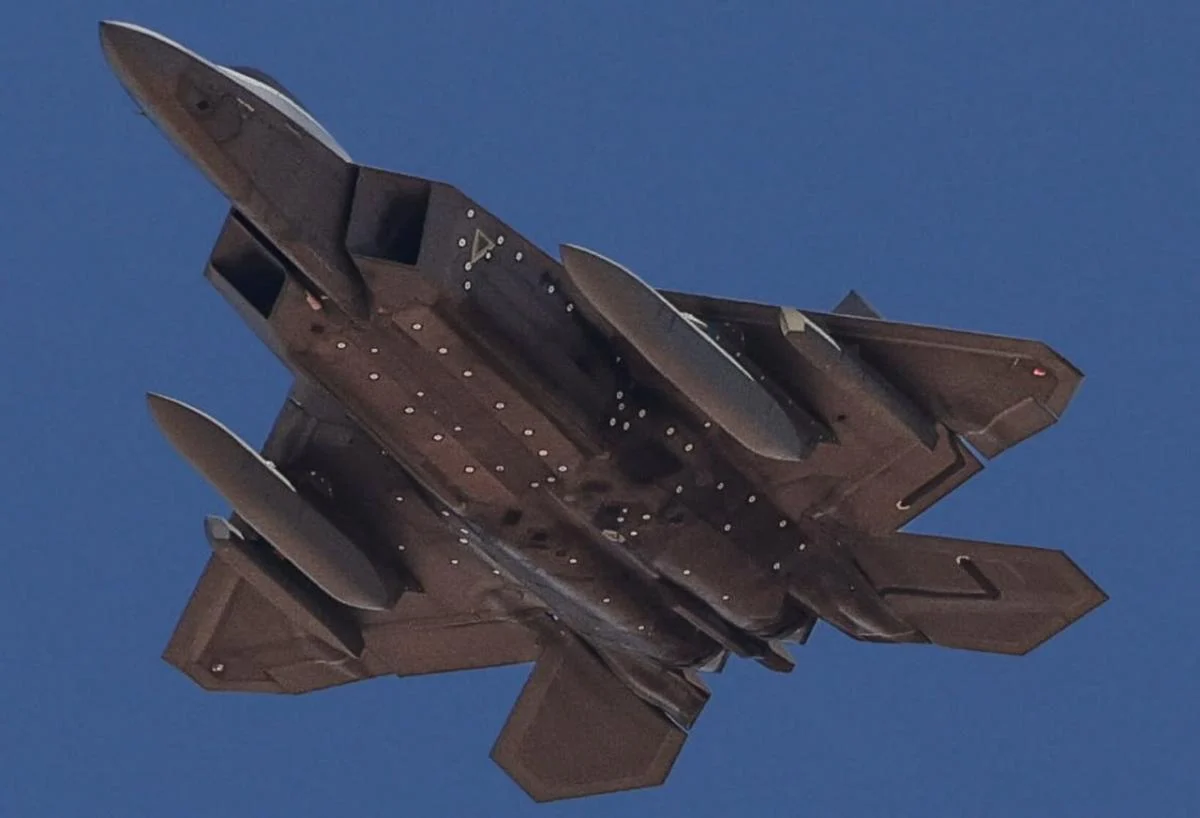 З&rsquo;явилися якісні фото винищувача F-22 "Raptor 2.0", що отримав принципово нові можливості