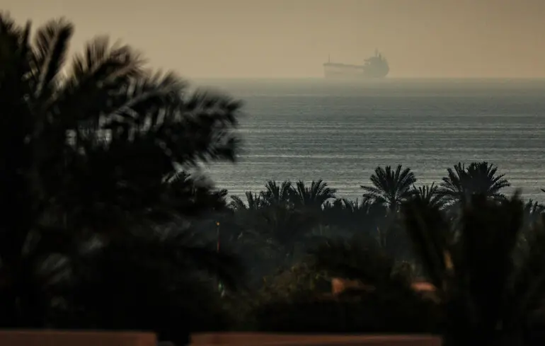 Блокада Ормузької протоки - Іран не здатен виявити свої міни для відновлення судноплавства. 1