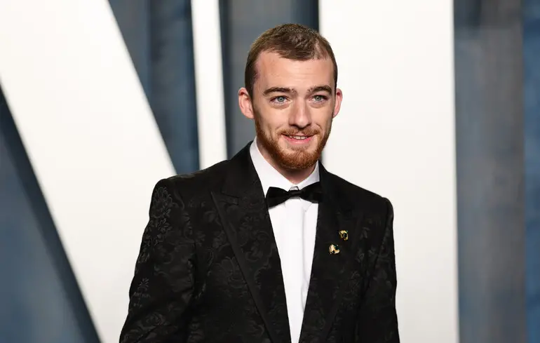 Ейфорія 3 сезон - як у серіалі зберегли Феско після смерті Ангуса Клауда - новини культури 1