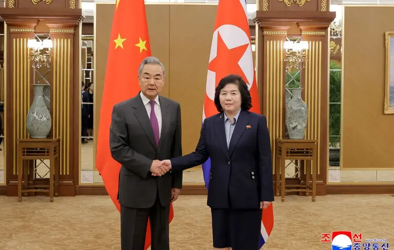 Глава Міністерства закордонних справ Китаю здійснив візит до Північної Кореї: подробиці поїздки. 1