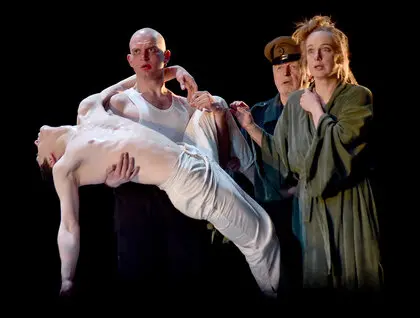 Коли божевілля стає нормою - прем’єра Санаторійної зони в театрі Лесі Українки - фоторепортаж 7