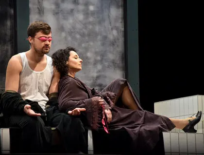 Коли божевілля стає нормою - прем’єра Санаторійної зони в театрі Лесі Українки - фоторепортаж 30