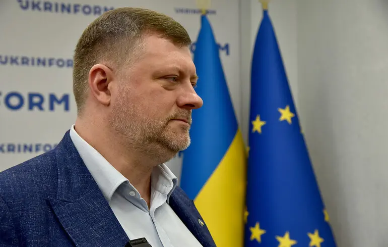 Корнієнко повідомив про плани України щодо вирішення питання нестачі членів виборчих комісій після війни. 1