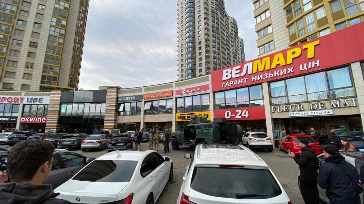 Масове вбивство у Києві: коли українці матимуть право оборонятись