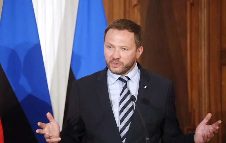 Міністерство закордонних справ Естонії висловило позицію щодо вступу України до НАТО, акцентуючи увагу на питаннях безпекових гарантій. 1