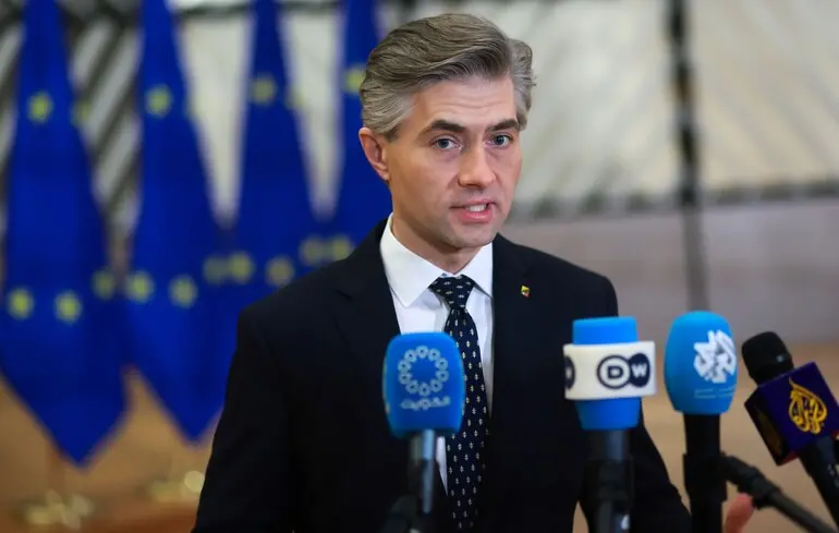 Міністерство закордонних справ Литви закликало враховувати критику, висловлену Дональдом Трампом, щодо захисту Ормузької протоки. 1