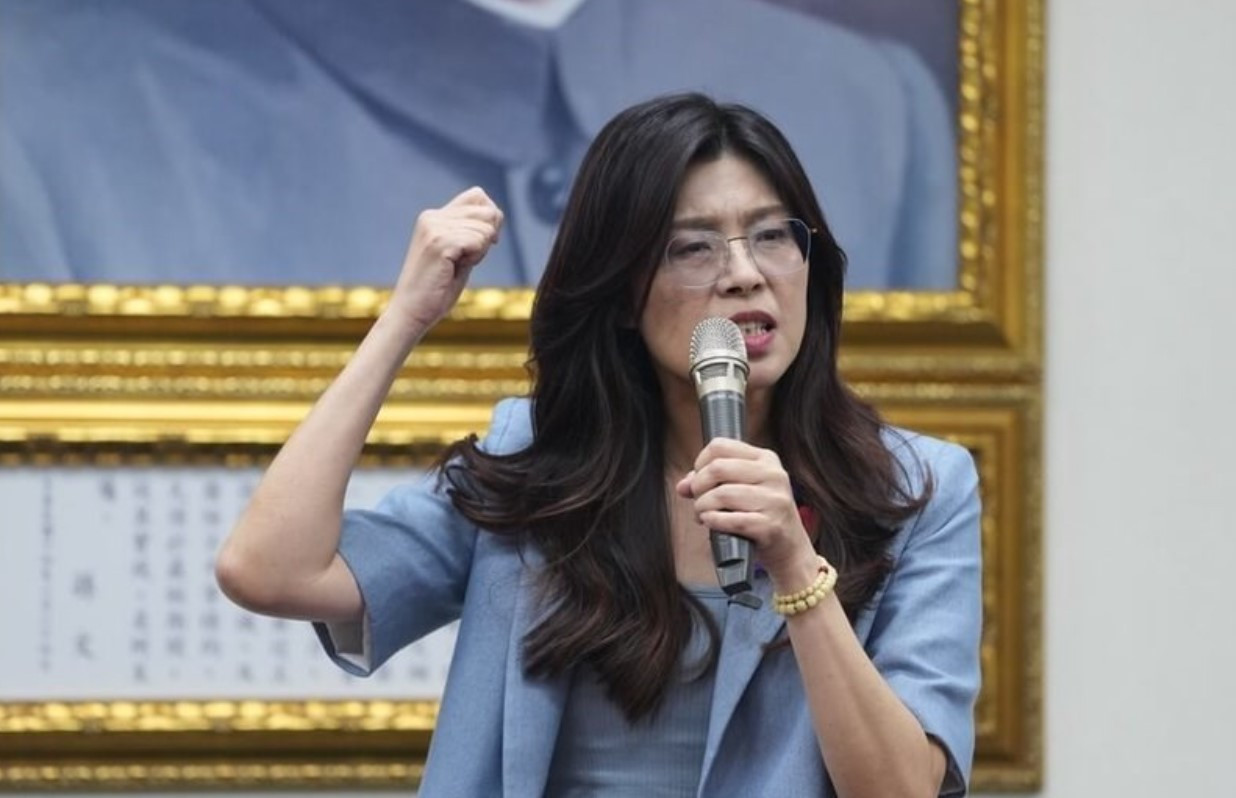 Які компроміси готовий запропонувати Китай Тайваню після візиту лідера опозиційної партії? 1