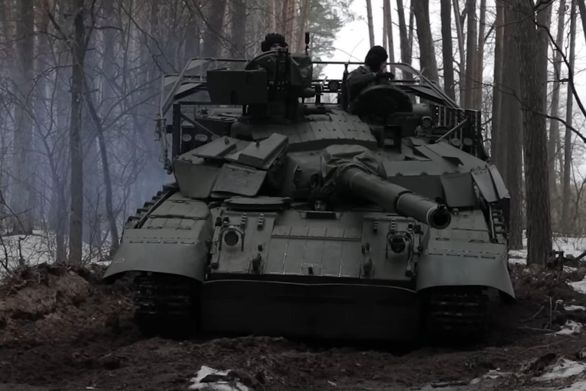 На озброєнні ЗСУ помітили дуже рідкісну версію Т-64 "Булат"
