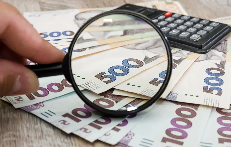 Оператори мобільного зв'язку пропонують вигідні тарифи для пенсіонерів. Які саме умови доступні? 1