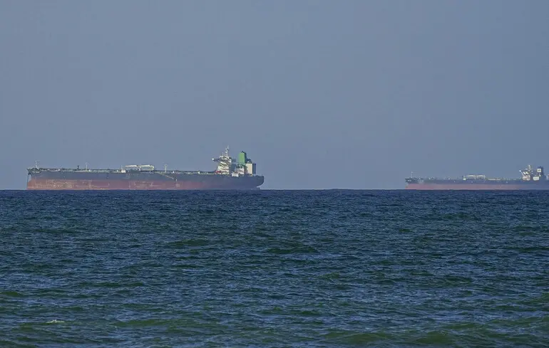 Ормузька протока, важливий водний шлях, наразі закритий після того, як Сполучені Штати захопили іранське судно. 1