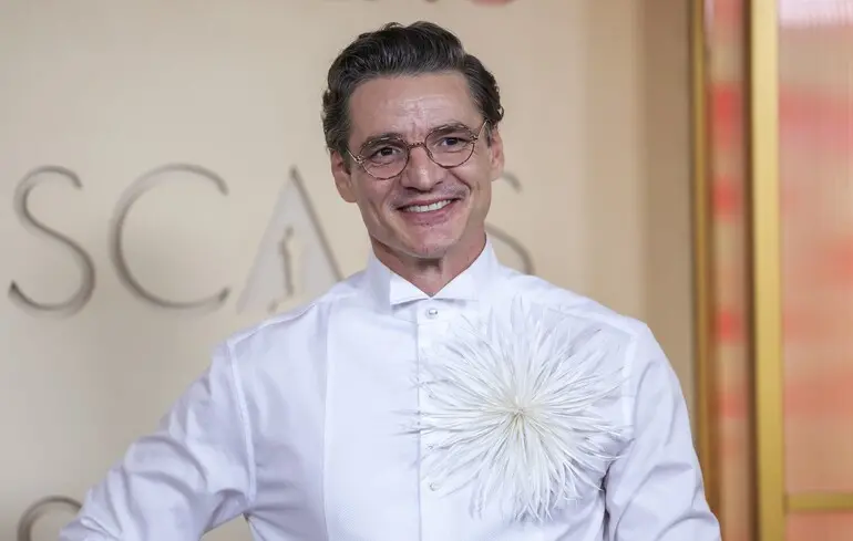 Педро Паскаль судиться з брендом Pedro Piscal - назва алкоголю дуже схожа на імʼя актора - новини культури 1