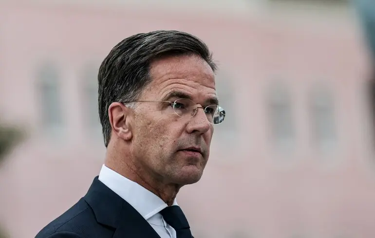 Прем'єр-міністр Нідерландів Марк Рютте прокоментував ймовірність виходу Сполучених Штатів з НАТО, зазначивши, що це питання залишається актуальним на фоні позиції Дональда Трампа. 1