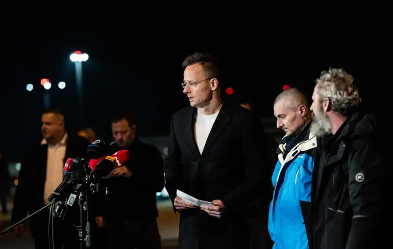 Російська сторона передала Угорщині українських військовополонених – що сталося з цими чоловіками. 1