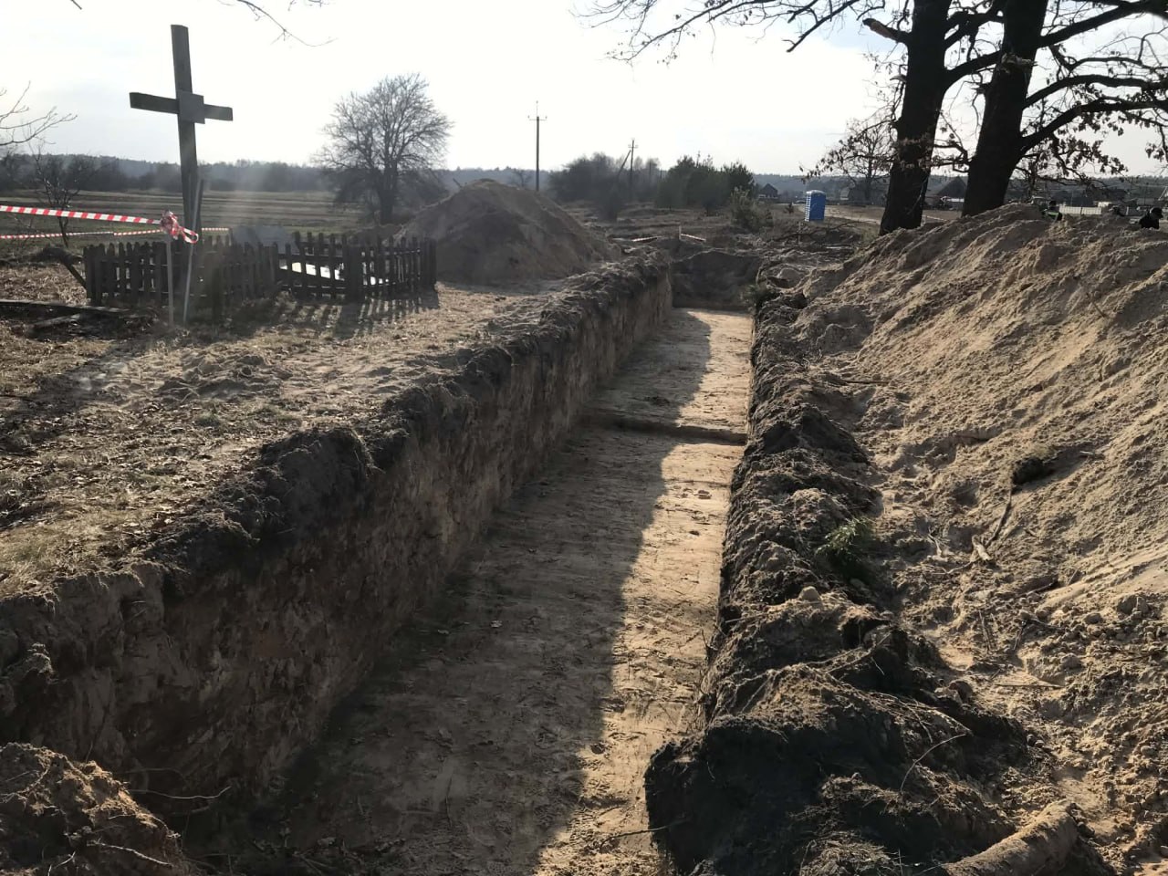 Розкопки в селі Угли: Кароліна Романовська про пошуки масових поховань. 5