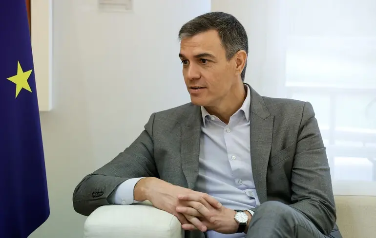 Санчес заявив, що змусить ультраправих з різних країн підкоритися. 1