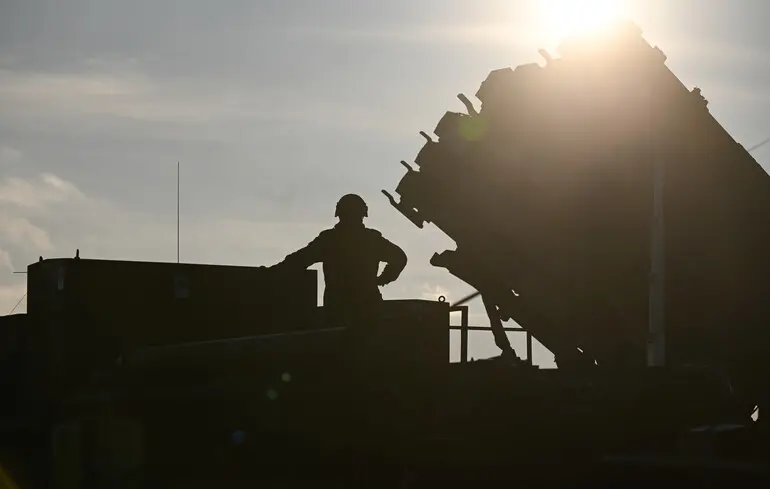 Система Patriot проти іранського безпілотника - Греція витратила в десятки разів більше, ніж вартість дрону, - експерти згадали досвід України. 1