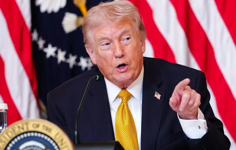 Трамп оголосив про те, що Ормузька протока стала відкритою назавжди. 1