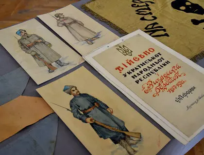 У Києві презентували історичну колекцію з понад 1500 артефактів - фоторепортаж 12