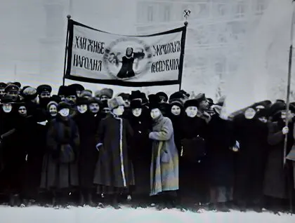 У Києві презентували історичну колекцію з понад 1500 артефактів - фоторепортаж 15