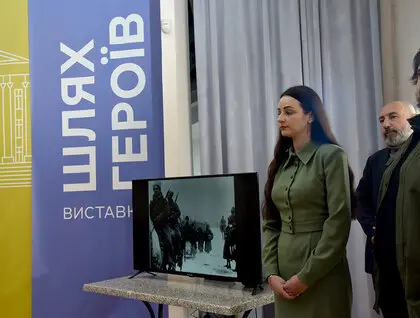 У Києві презентували історичну колекцію з понад 1500 артефактів - фоторепортаж 10