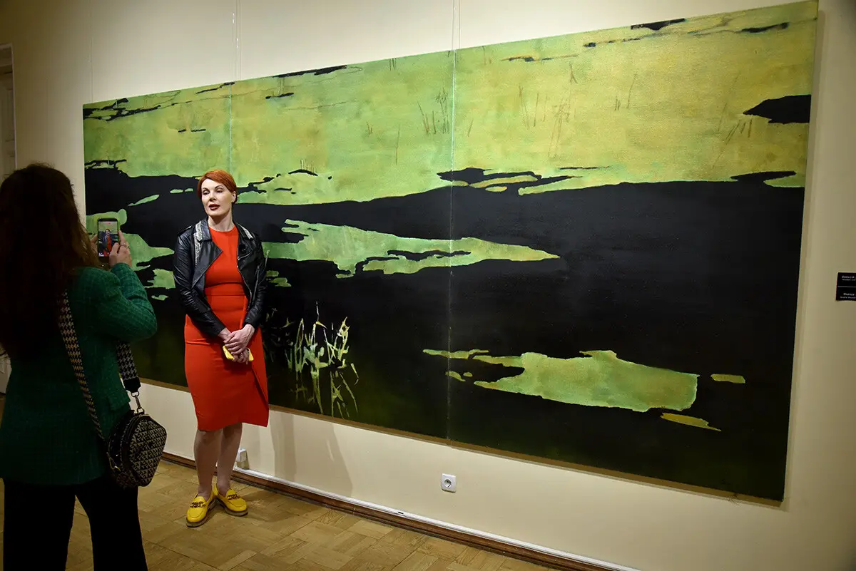 У Музеї Шевченка в Уиєві відкрилася виставка підсумків 30-річної роботи художників Бевзи, Лебединця та Литвиненка 2