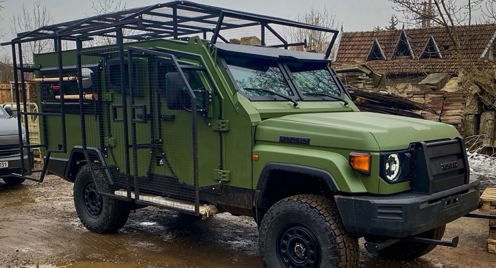 Українсько-німецький броньовик MEDIGUARD отримав захист від безпілотників. 1