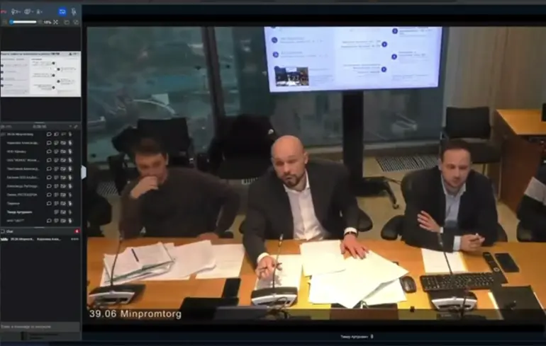 Український пранкер під час засідання Мінпромторгу Росії обговорив питання, пов'язані з дронами, Китаєм та витоком інформації. 1