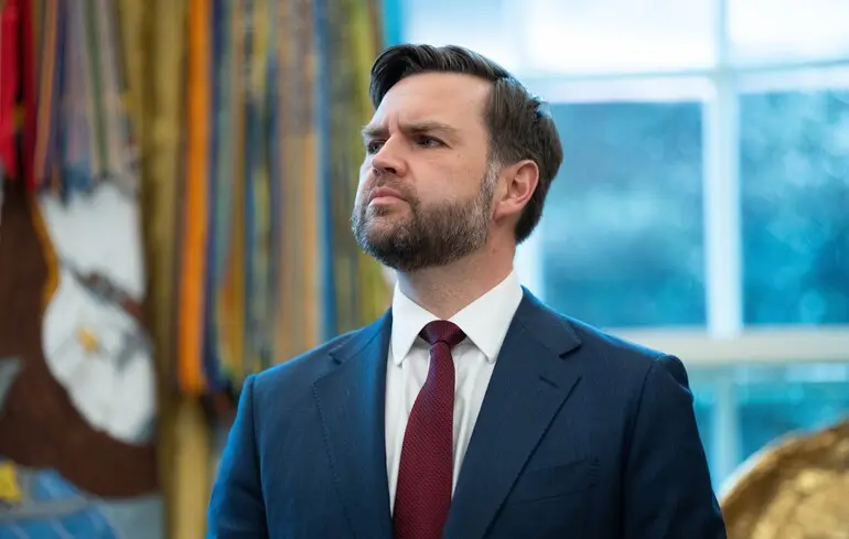 Венс зробив заяву про те, що перемир'я між США та Іраном є одним із можливих варіантів, ймовірно, сформульованих ChatGPT. 1