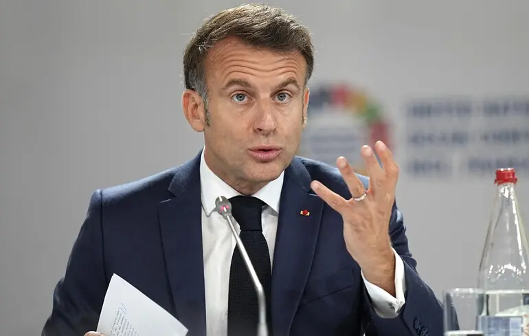 Відновлення судноплавства в Ормузькій протоці - Макрон підкреслив, що більше 15 держав сприятимуть відновленню руху суден. 1