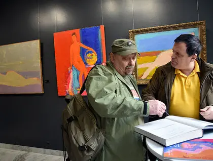 Виставка Анатолія Криволапа - основний акцент це ранні роботи 1990-х років 3