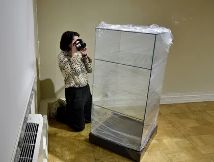 Виставка Ярослави Мельниченко - у музеї Шевченка відкрили проєкт «Тимчасово (пусті)» про культурну евакуацію - фото 7