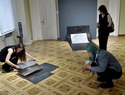 Виставка Ярослави Мельниченко - у музеї Шевченка відкрили проєкт «Тимчасово (пусті)» про культурну евакуацію - фото 3